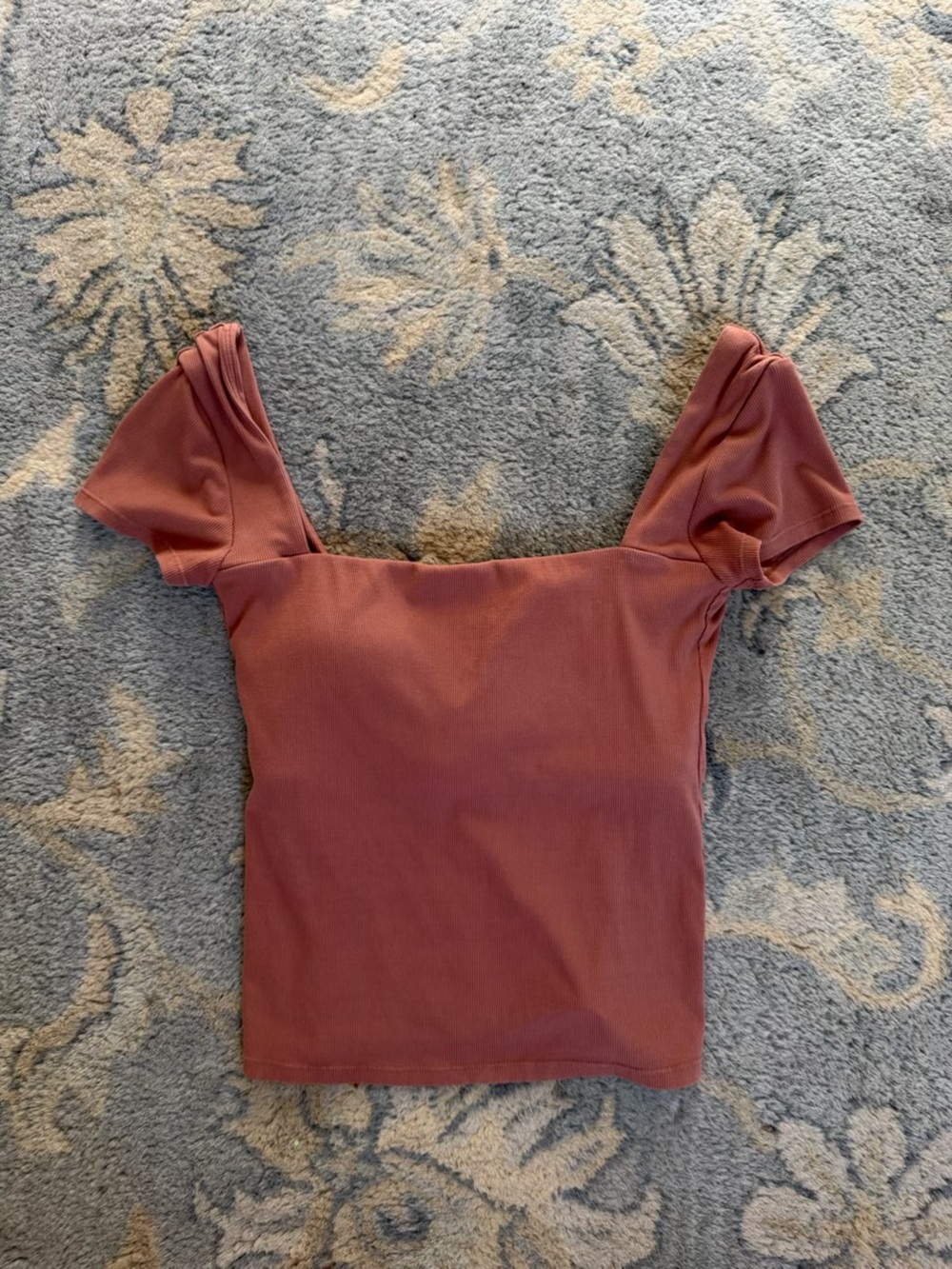 Vuori square neck low back built in top